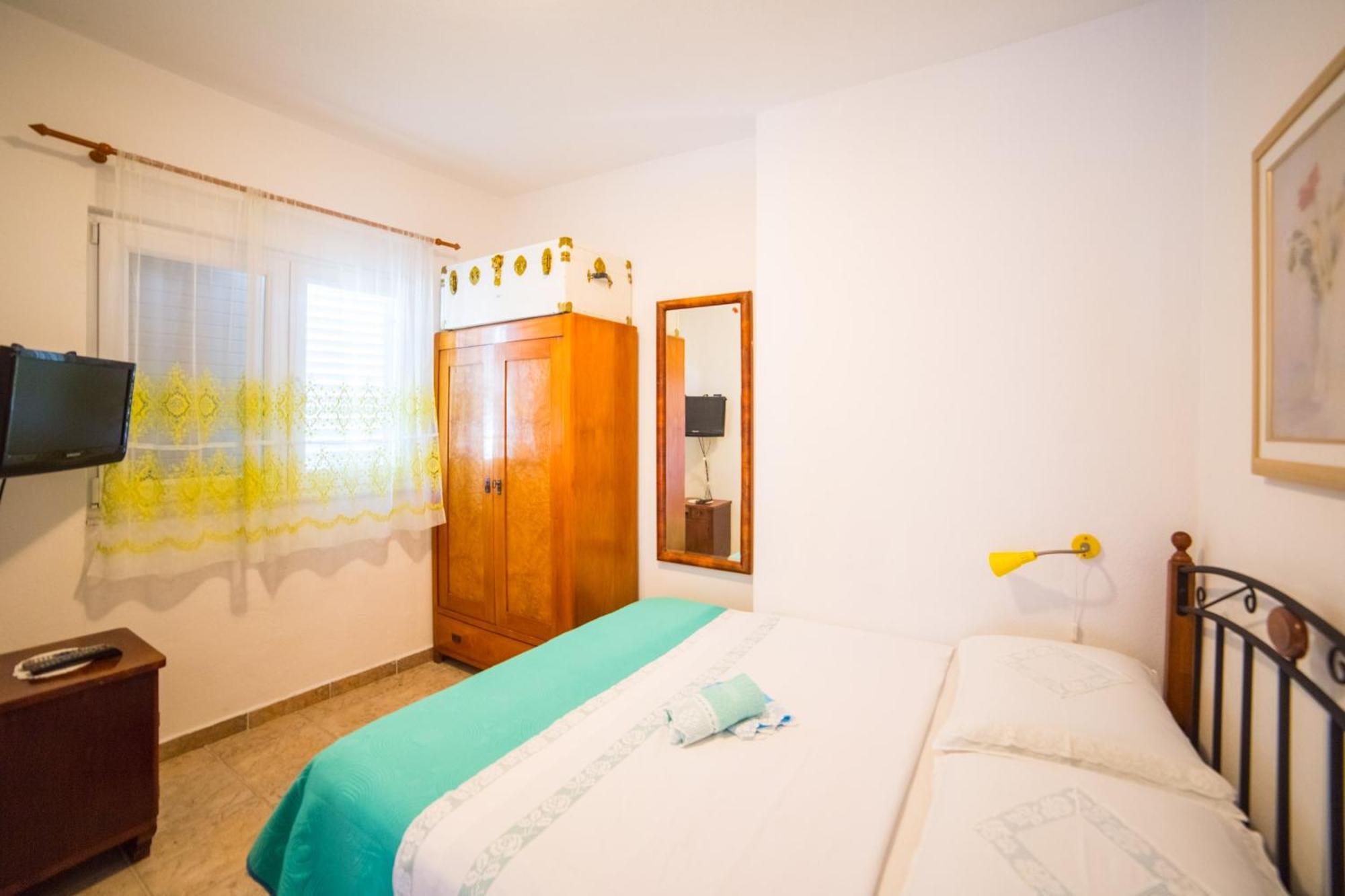 Apartmani Kala Podgora Quarto foto
